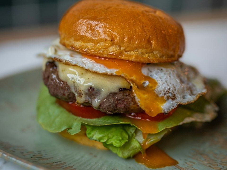 MEXICO CITY BURGER